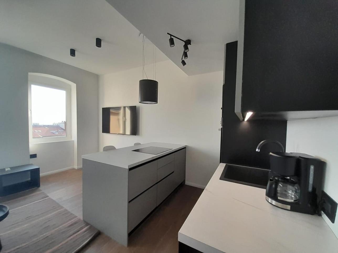 Jadabell 1 & 2 With Sea View Appartement Rijeka Buitenkant foto
